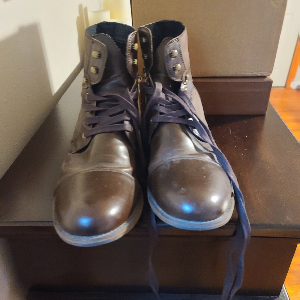 Dress shoes - Picture 2 of 2